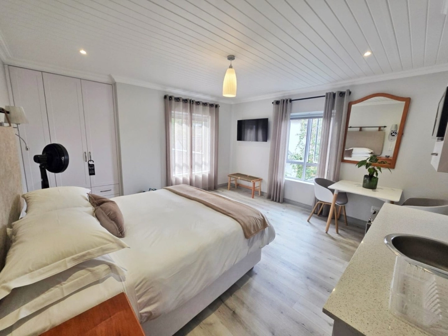 12 Bedroom Property for Sale in Wilderness Central Western Cape